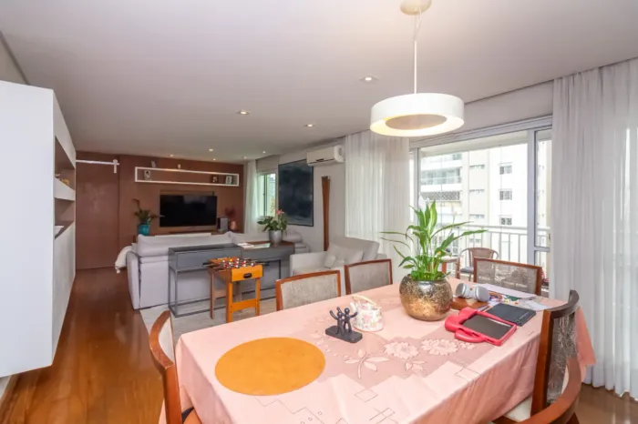 Apartamento para venda em Pinheiros com 3 quartos, sendo 1 suíte, 120m²
