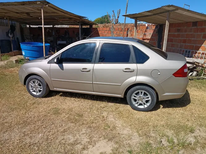 Ford Fiesta Sed. 1.6 8V Flex 4P 2009
