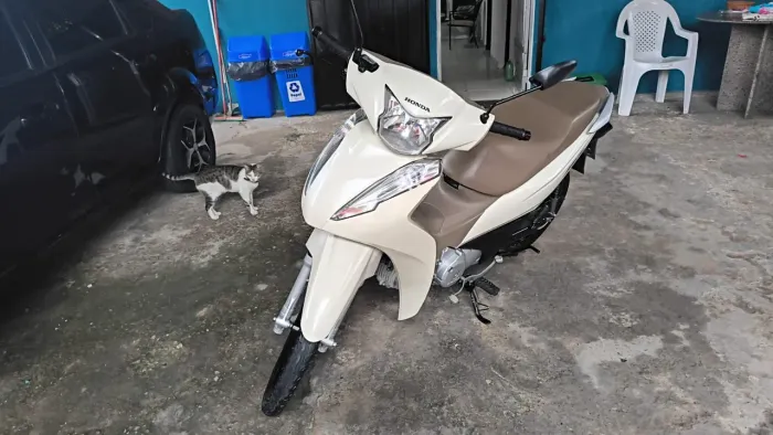 Honda Biz 125.