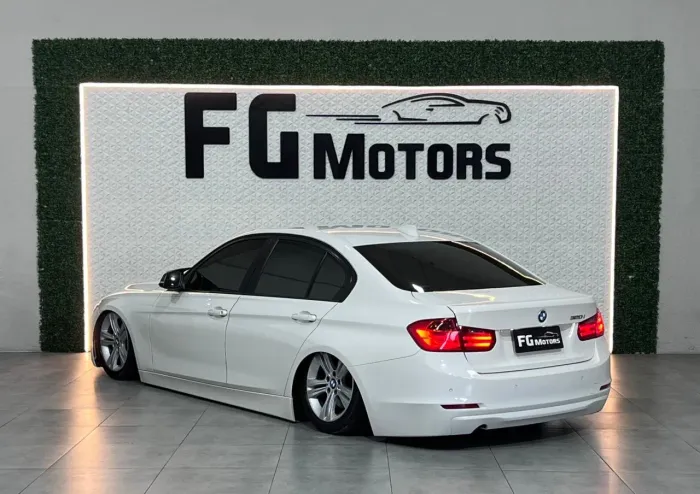 BMW 320I A 2.0 Turbo/activeflex 16V 184cv 4P 2014
