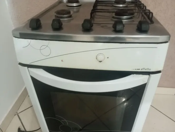 Vendendo fogão