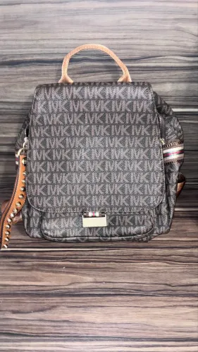 Mochilinha estampada NK Nunca usada 