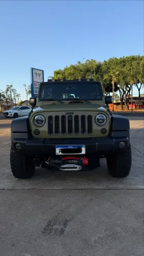 Jeep Wrangler Unlimited Sport 3.6 V6 284cv 4P 2013