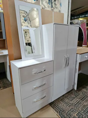 multiuso com cômoda