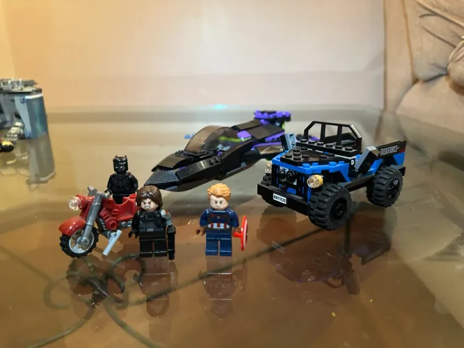 LEGO Marvel 76047 Black Panther Pursuit Completo
