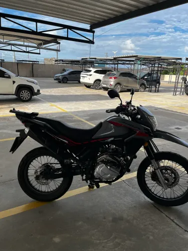 Shi 175 efi único dono Vendo e troco