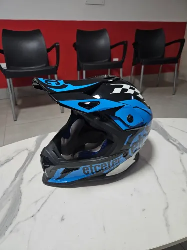 VENDO CAPACETE ETCETER FAST EM ESTADO DE NOVO