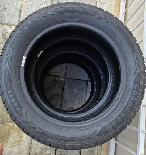 Pneu Goodyear aro 16
