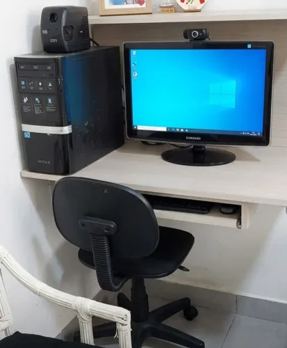 Kit Computador Completo (Gabinete + Monitor + Webcam)