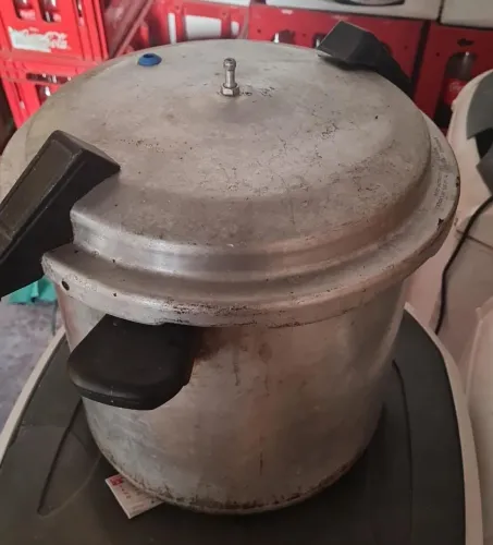 Panela de pressão industrial 15l