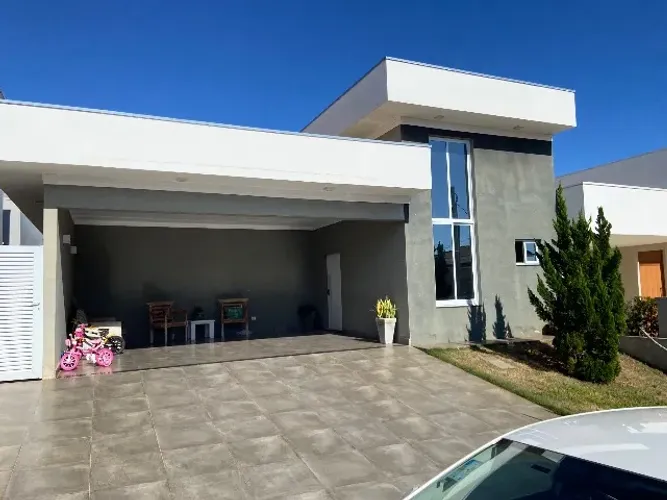 VALENCIA 1 - CASA COM PISCINA AQUECIDA E 3 QUARTOS