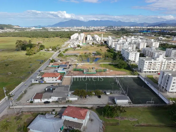 Terreno à venda: 5.275,02m², viabilidade para posto de gasolina, Forquilhas