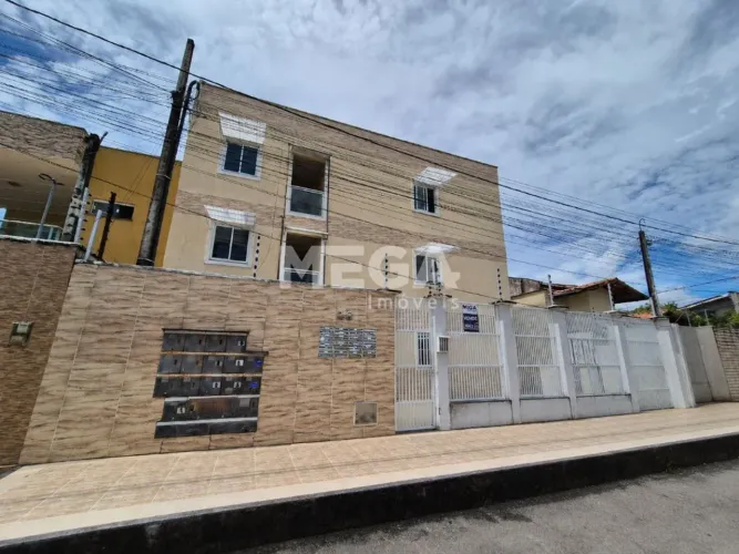 Apartamento com 2 quartos no bairro Cajazeiras em Fortaleza, CE
