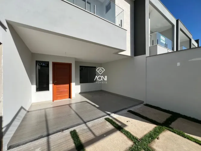 Casa Duplex 3 Quartos com suite e quintal com churrasqueira,130m2 edificados à venda em Ma