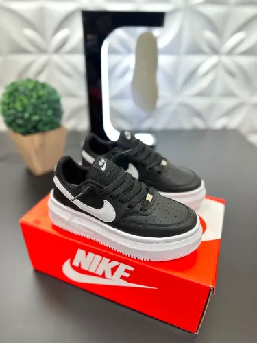 Nike Court Vision