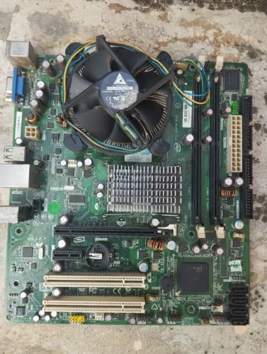 Placa-mãe Intel DG31PR (LGA 775) Com Processador (SEM TESTES)