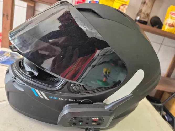 Vendo capacete com intercomunicador