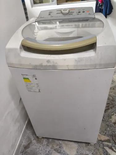 Máquina de lavaroupas