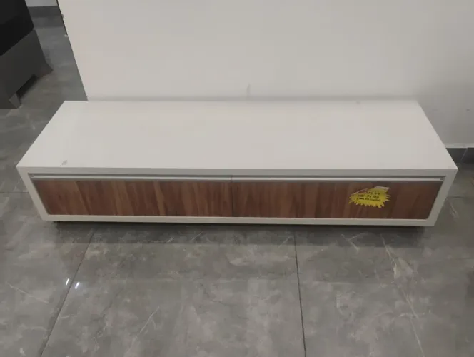 Rack móvel moderno