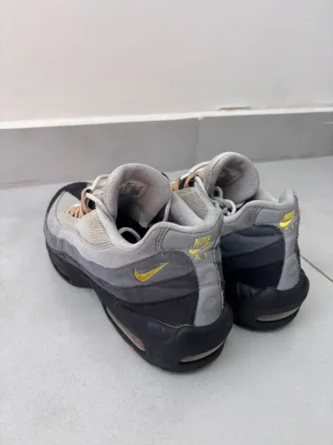 Nike Air Max 95 Yellow Strike