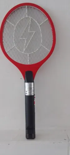 Raquete Elétrica Mata insetos