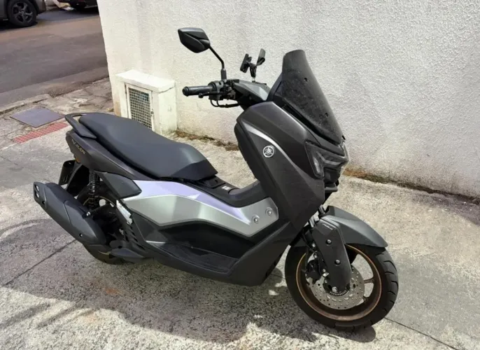Nmax 160 conected