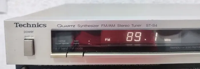 Tuner Technics ST-S4