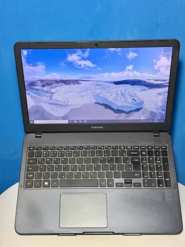 Notebook Samsung 350X - Celeron 4Gb SSD 128Gb | | Aceito cartão
