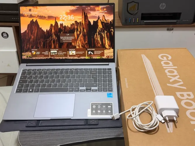 Galaxy Book 4 8GB RAM 512GB SSD WIN11 i3 13th Gen