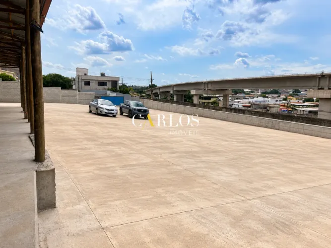 Galpão com 780m² com Pátio, Doca, 07 salas, no Bairro das Indústrias I em BH