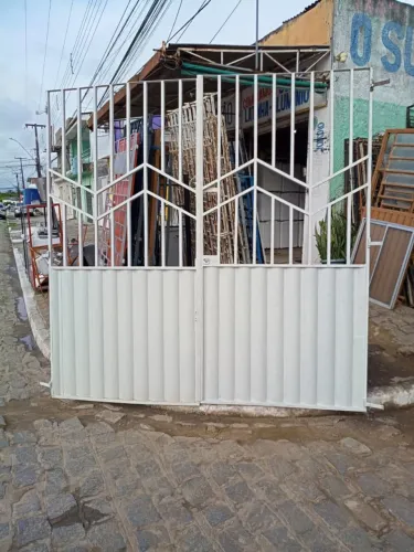 PORTAO GALVANIZADO DUAS BANDAS 246 DE LARGURA POR 244 DE ALTURA VALOR 1200 *