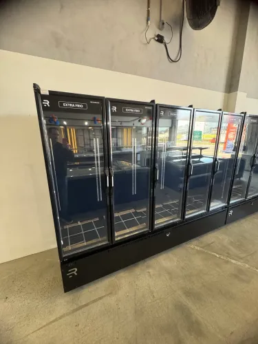 Auto serviço Vanguard extra frio 5 portas para cervejas e carnes embaladas