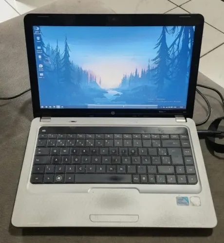 Notebook HP G42 Intel Dual Core 2.3ghz (Detalhe no LCD)