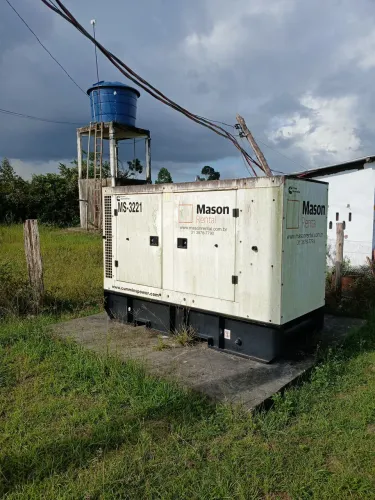 Vendo Gerador cabinado
