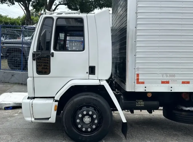 Ford Cargo 4331 6x2 Baú De Aluminio E Plataforma Hidráulica
