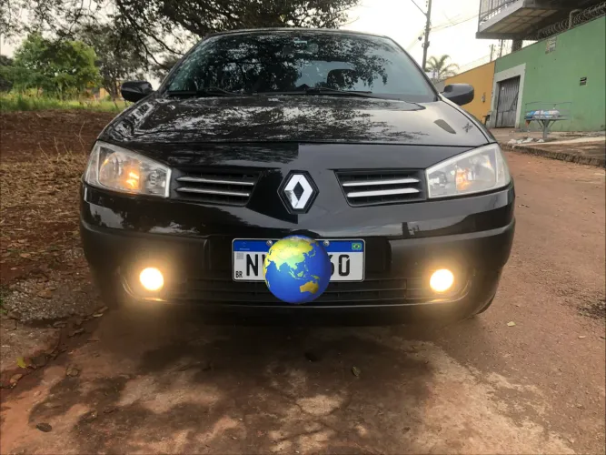 Renault Megane Sedan Dynamique Hi-flex 1.6 16V 2011