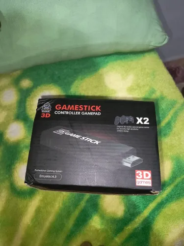 Game Stick GD10 4K 3D (Emuelec 4.3) + 2 Controles Sem Fio - Na Caixa (Novo / 1 Uso)