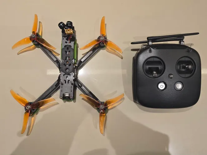 Drone FPV + Radio DJI