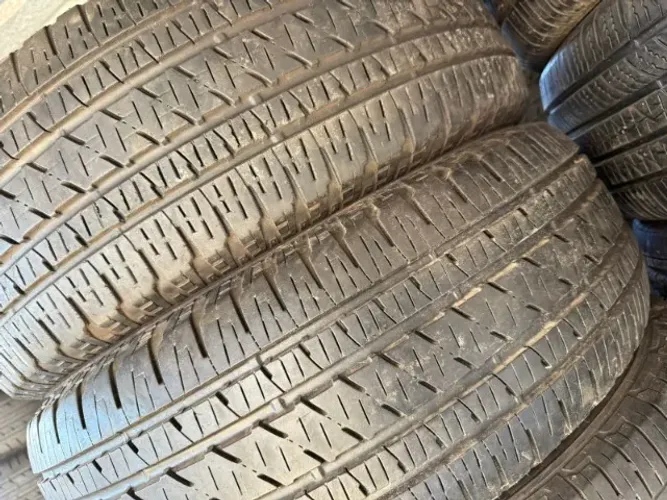 Pneu 245/60/18 Bridgestone 85 % vida útil