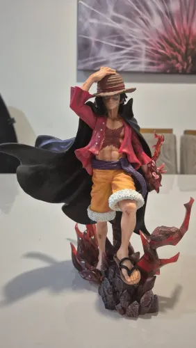 Action figure one piece luffy
