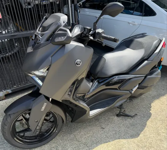 Xmax 300 2026