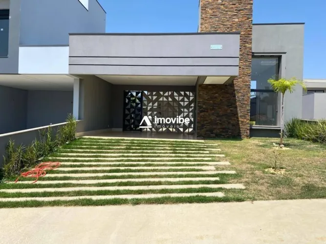 Casa em Condomínio com 3 Suítes, Espaço Gourmet e Pergolado Florido - Nova Odessa