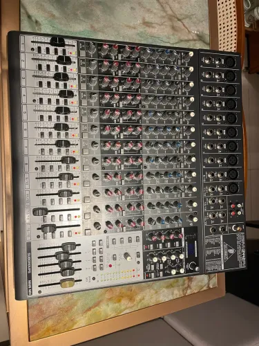 Mesa Behringer Xenyx 2442FX Profissional | Excelente Estado | Tudo Funcionando