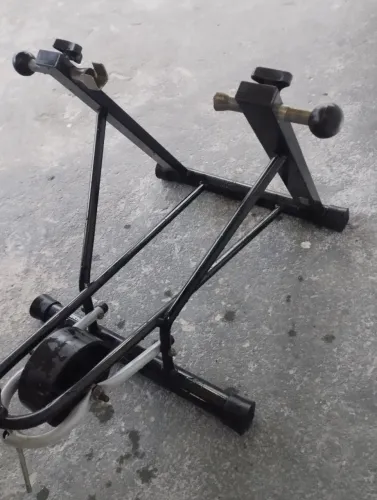 Suporte rolo treinamento bicicleta ?