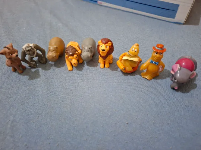 Pacote brinquedos Kinder ovo