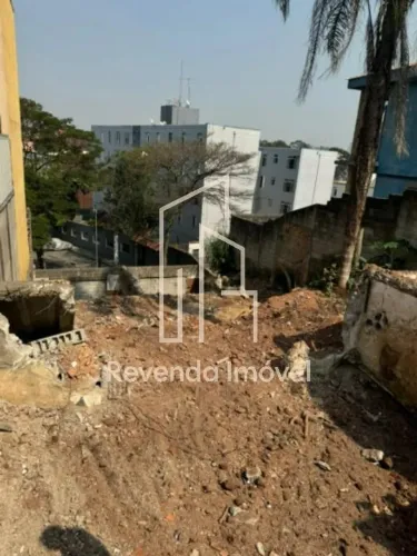 Terreno à venda em São Paulo-SP, bairro Itaquera, com 250,00m² de área. Aproveite essa opo
