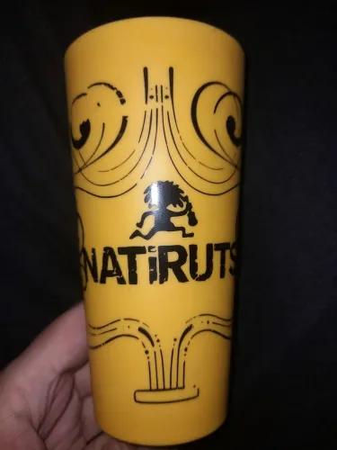 Copo antigo de 2007 do Natiruts 400ml