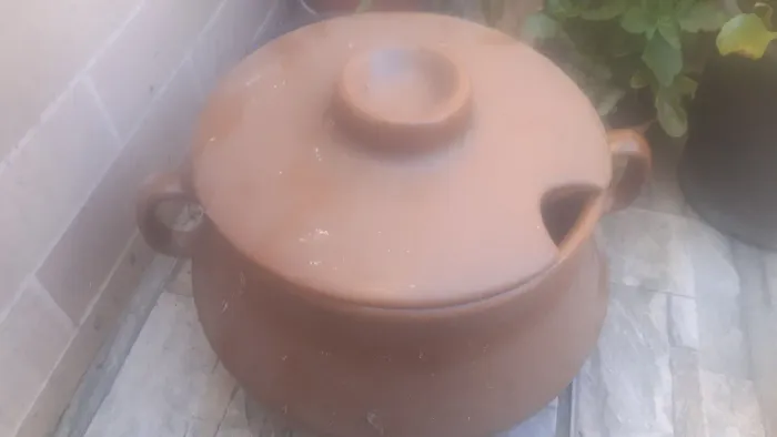 Conjunto ceramica de feijoada 8 cumbucas pequenas uma grande 12 pratos grandes e pequenos 