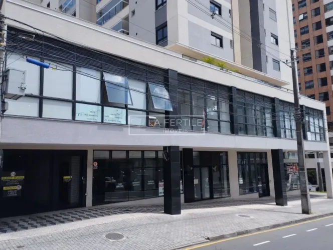 Loja, 211M², à Venda por R$ 2.500.000,00 - Cabral, Curitiba (Pr)