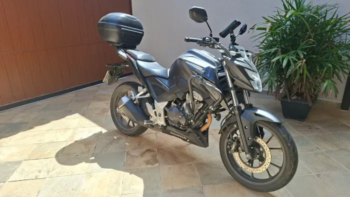 Vendo CB Twister 300F